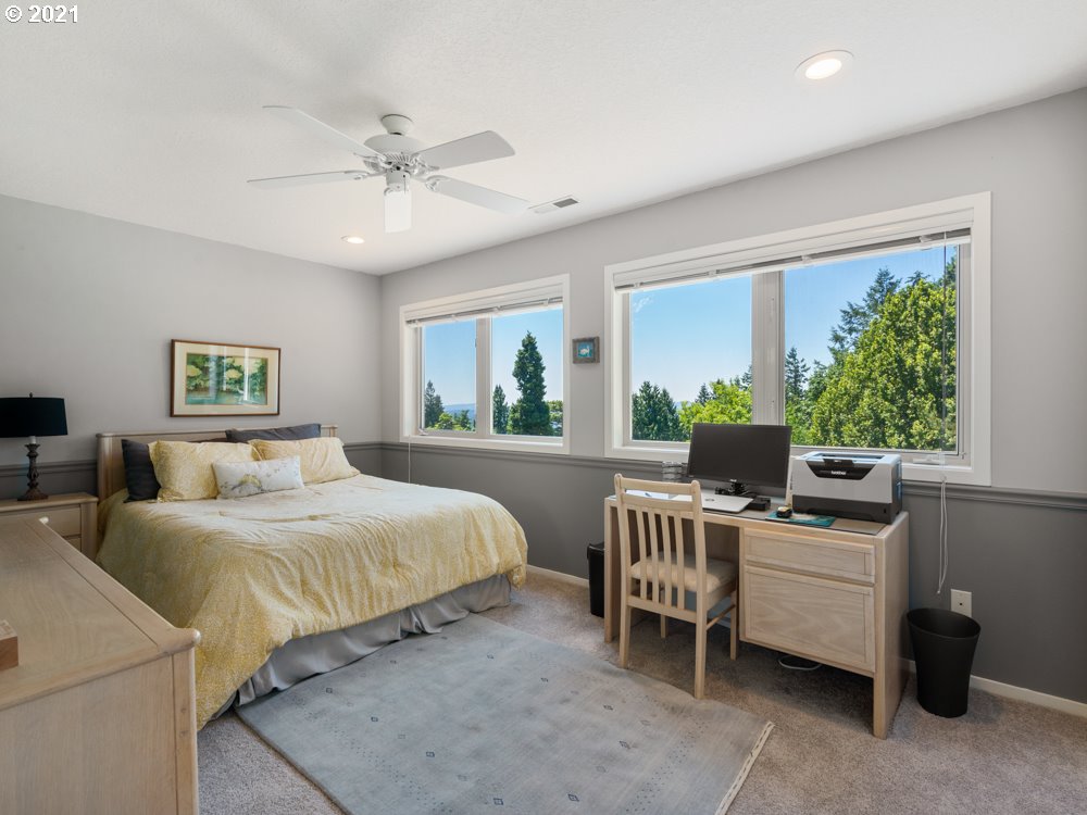 3466 Southwest Doschview Court Portland, OR 97239 - Photo 24 of 30