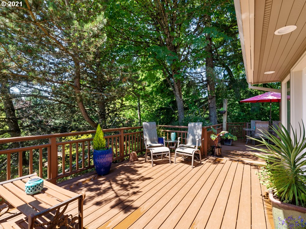 3466 Southwest Doschview Court Portland, OR 97239 - Photo 25 of 30