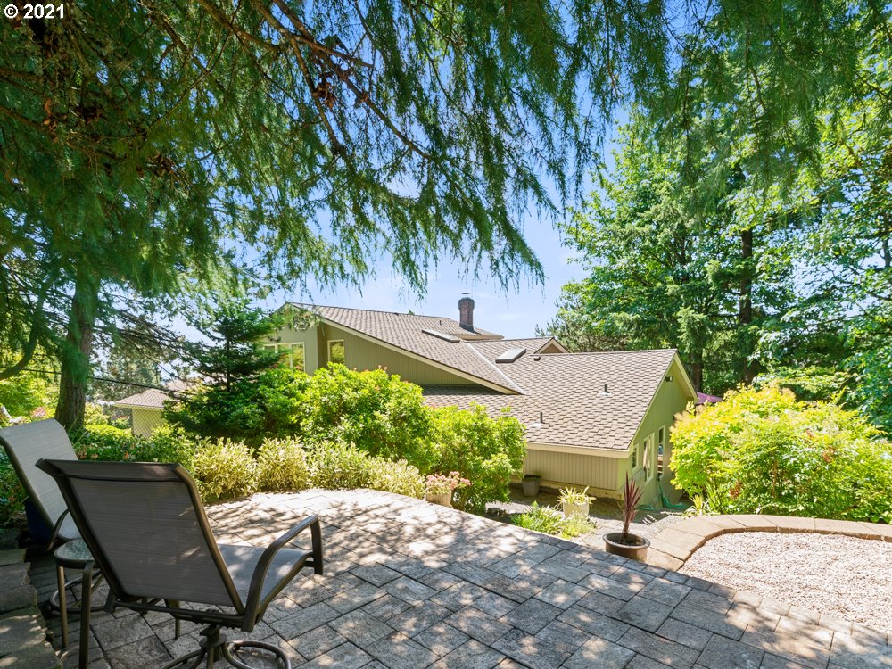 3466 Southwest Doschview Court Portland, OR 97239 - Photo 29 of 30