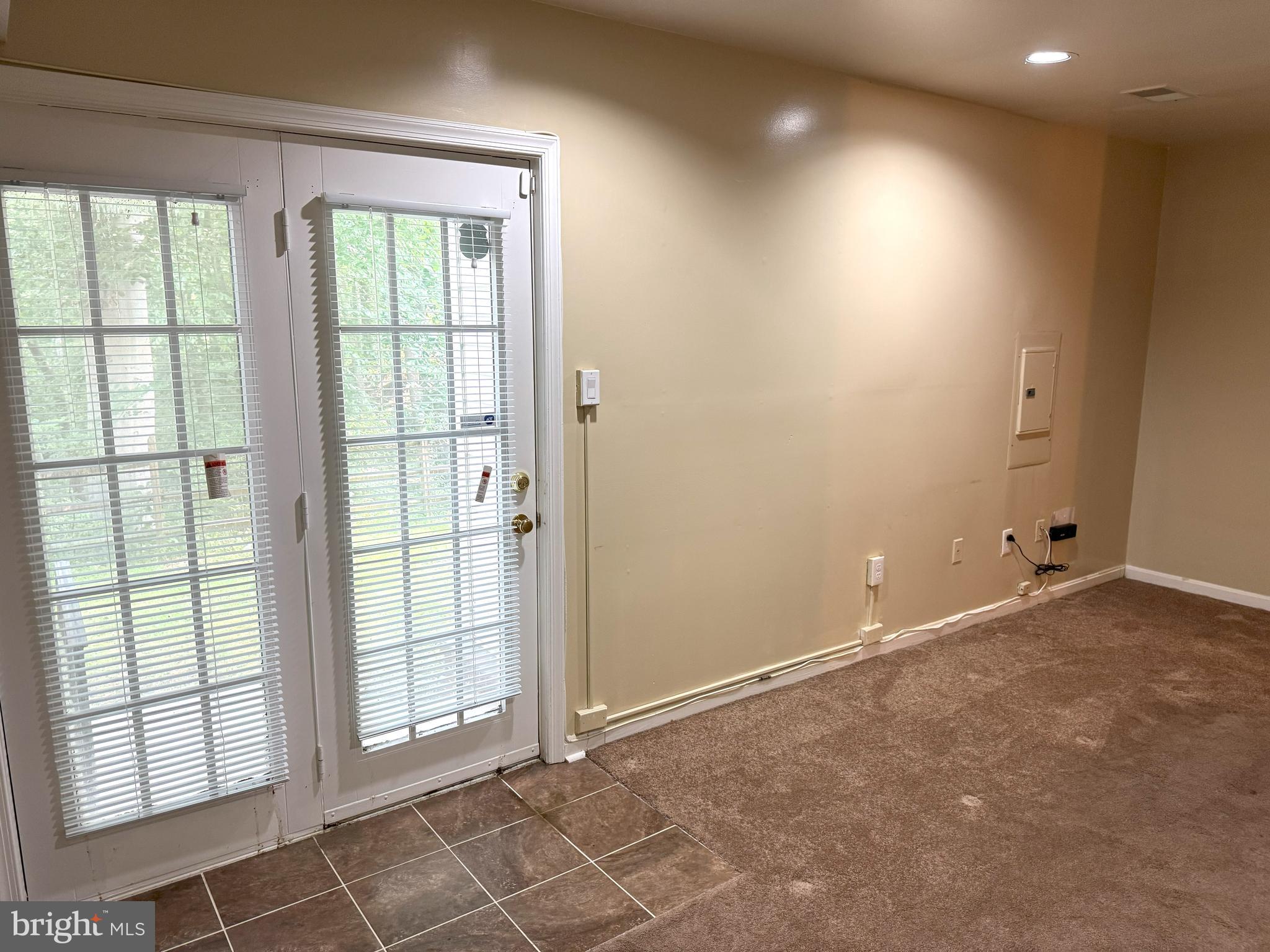 618 Evening Star Place Bowie, MD 20721 - Photo 5 of 59 an empty room with windows