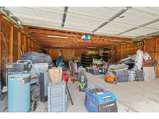 $335,000 | 90245 Sheffler Road, Elmira, OR 97437