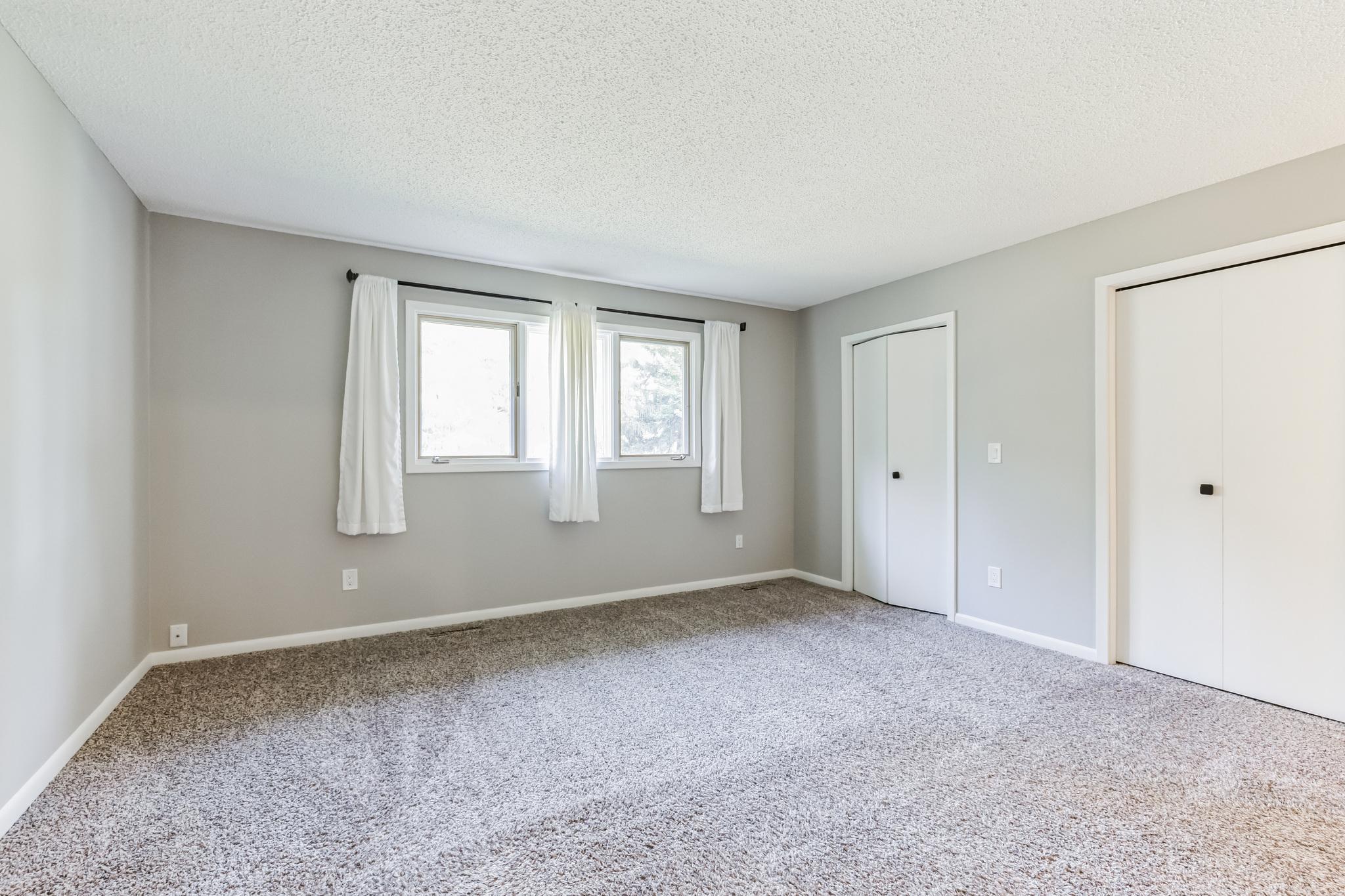 9505 Club House Road Eden Prairie, MN 55347 - Photo 8 of 17 Gallery Image 8