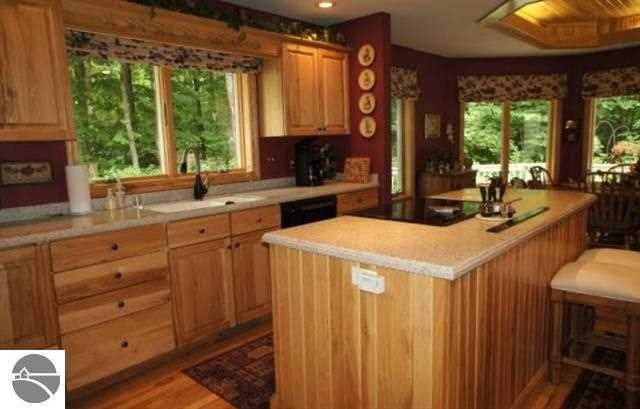 13202 South Lautner Road Traverse City, MI 49684 - Photo 10 of 38 1748195-9.JPG