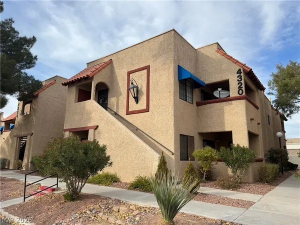 $1,350 | 4320 Sanderling Circle, Unit 95, Las Vegas, NV 89103