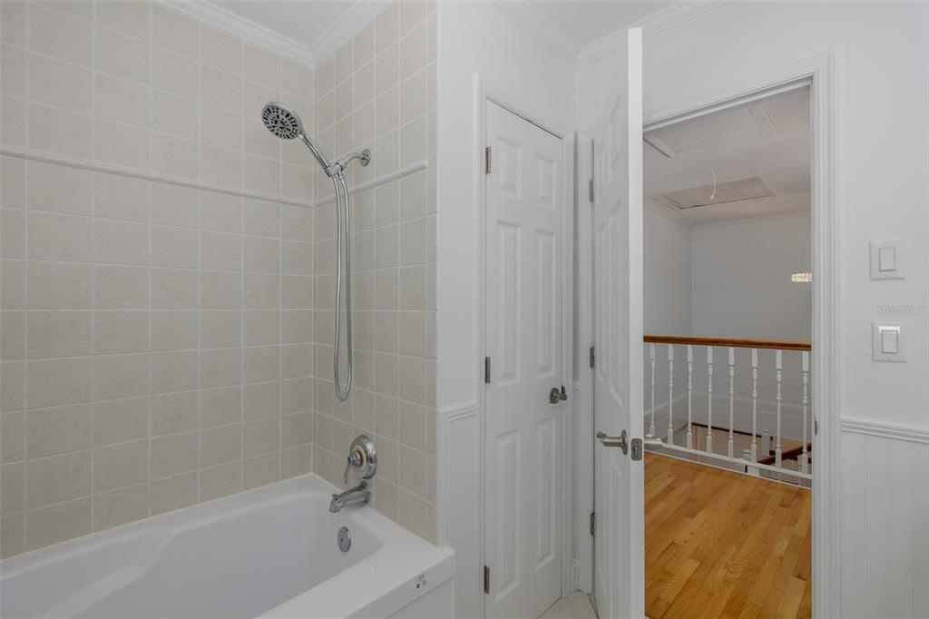 3150 Trident Terrace New Port Richey, FL 34652 - Photo 39 of 99 a bathroom with a bathtub