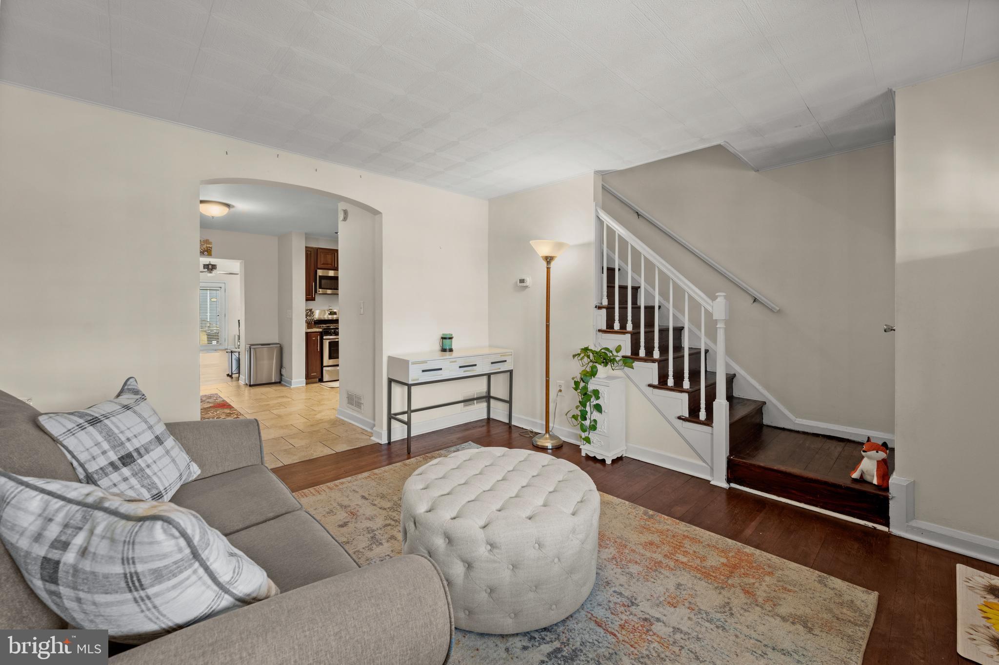 1955 Holborn Road Baltimore, MD 21222 - Photo 7 of 36 Living Room