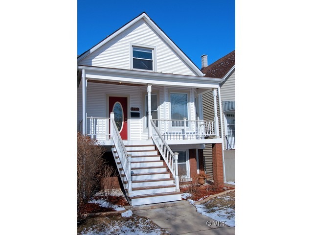 2470 West Cullom Avenue Chicago, IL 60618 - Photo 1 of 13