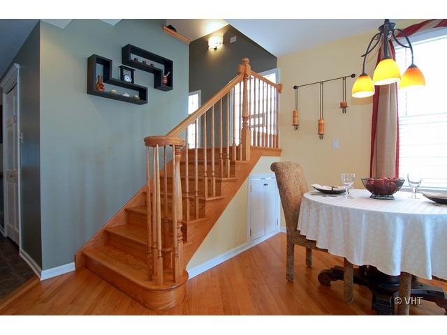 2470 West Cullom Avenue Chicago, IL 60618 - Photo 5 of 13