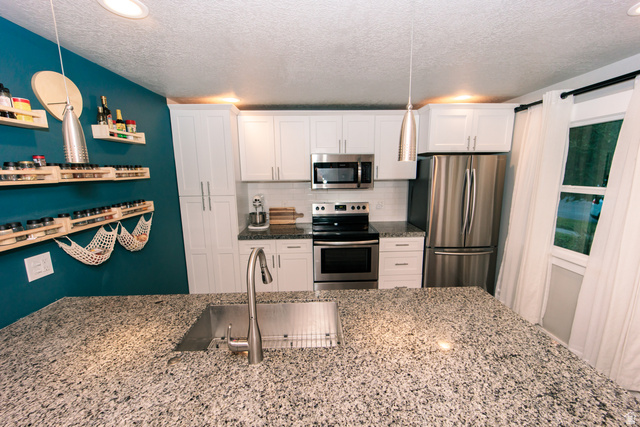 573 16th Street Ogden, UT 84404 - Photo 11 of 60