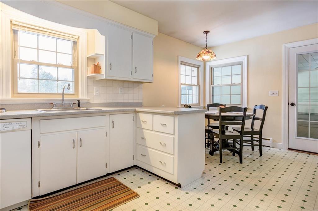21 Winnocks Neck Road Scarborough, ME 04074 - Photo 14 of 35 Photo