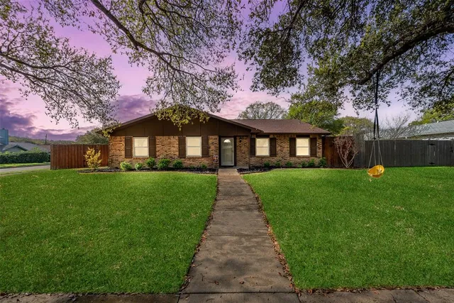 $360,000 | 1400 Vanderbilt Drive, Plano, TX 75023