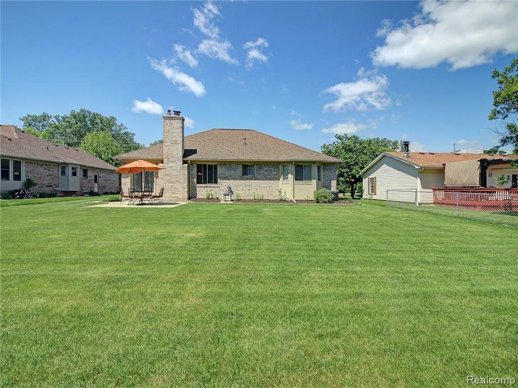 9134 Newburgh Road Livonia, MI 48150 - Photo 18 of 19 IMG_5420_1_2.JPG