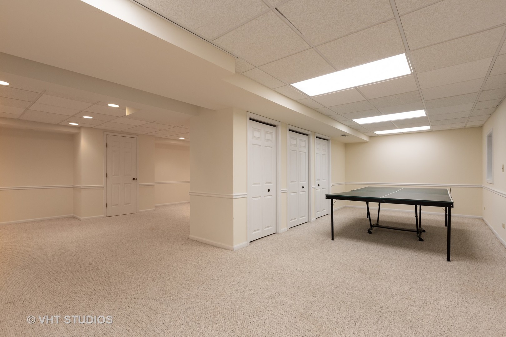 620 Buttonwood Circle Naperville, IL 60540 - Photo 22 of 29 a view of an empty room