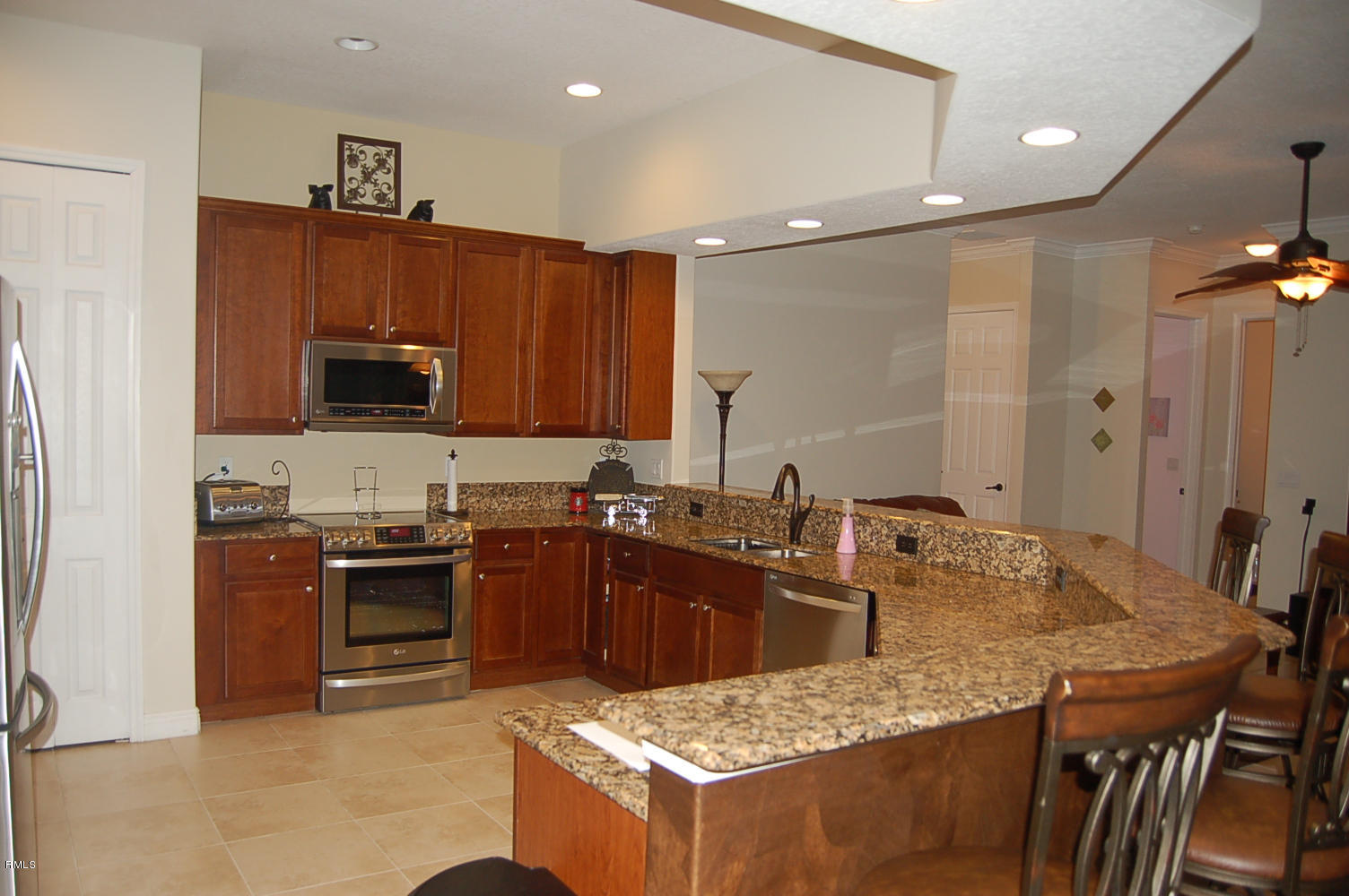 3851 Southwest Crary Street Port St. Lucie, FL 34953 - Photo 13 of 37 Kitchen