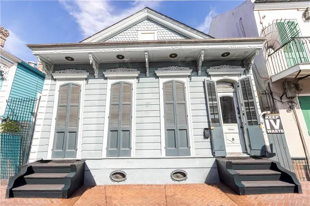 $399,900 | 811 St Peter, Unit 811, New Orleans, LA 70116