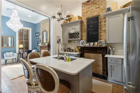 $399,900 | 811 St Peter, Unit 811, New Orleans, LA 70116