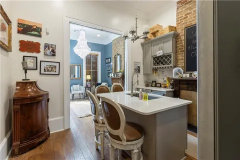 $399,900 | 811 St Peter, Unit 811, New Orleans, LA 70116