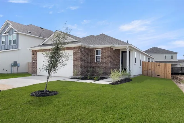 $2,195 | 1012 Yaupon Holly Drive, Georgetown, TX 78628