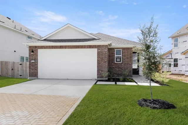 $2,195 | 1012 Yaupon Holly Drive, Georgetown, TX 78628
