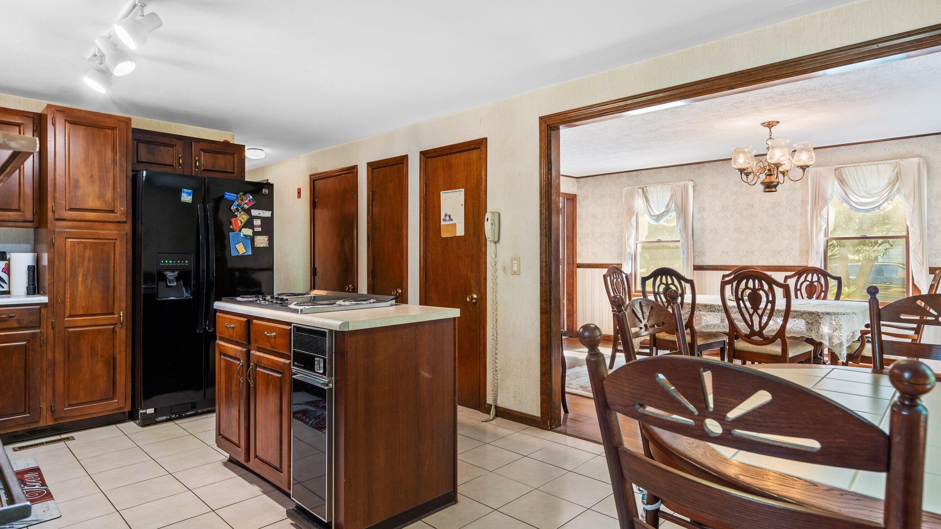 72 Bartlett Road Kittery Point, ME 03905 - Photo 15 of 31 kc kitchen pic 4