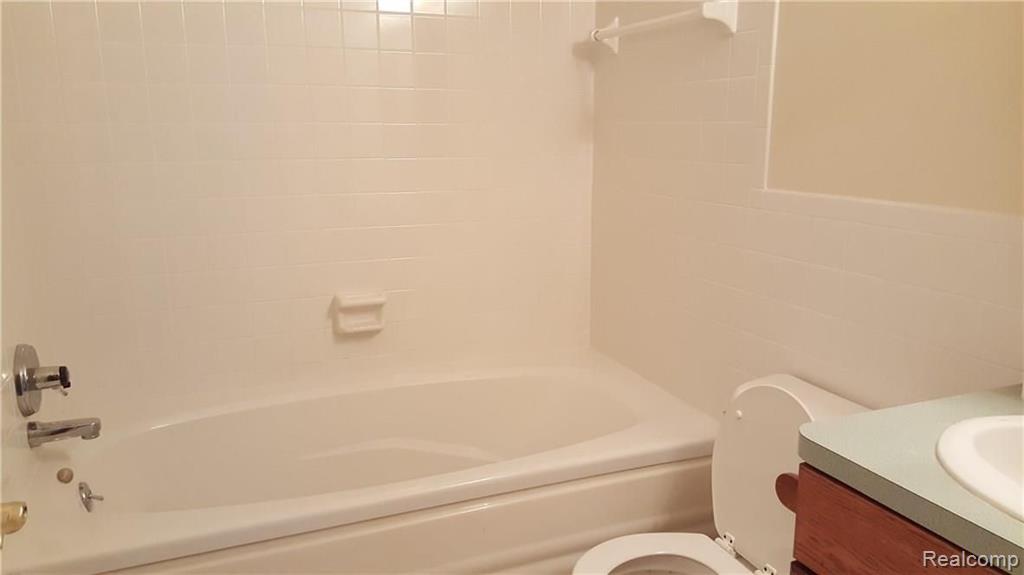1701 Oakville Waltz Road Carleton, MI 48117 - Photo 29 of 31