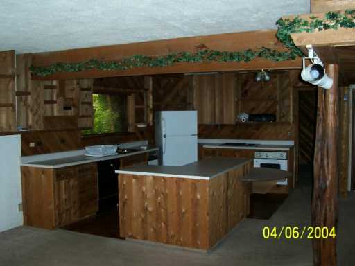 222 Doddridge Street Corpus Christi, TX 78411 - Photo 3 of 5 an outdoor space with seating