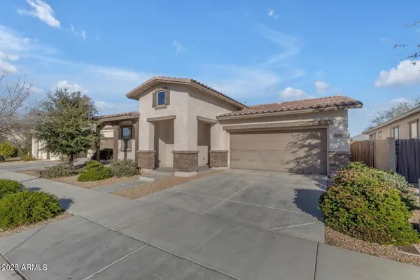 $2,600 | 22841 South 225th Place, Queen Creek, AZ 85142