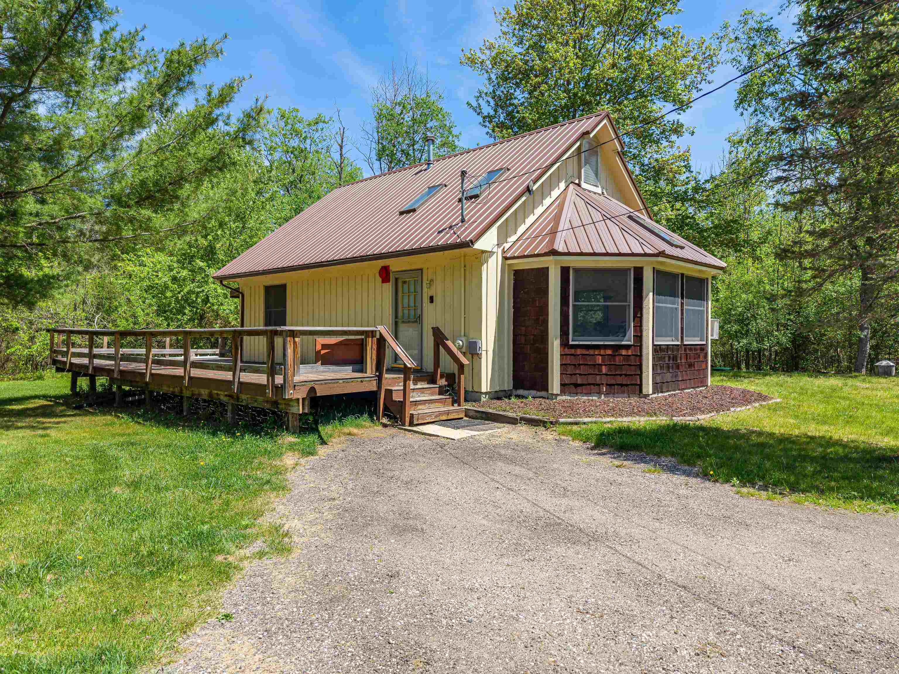 891 East Highwood Road Beaverton, MI 48612 - Photo 2 of 74