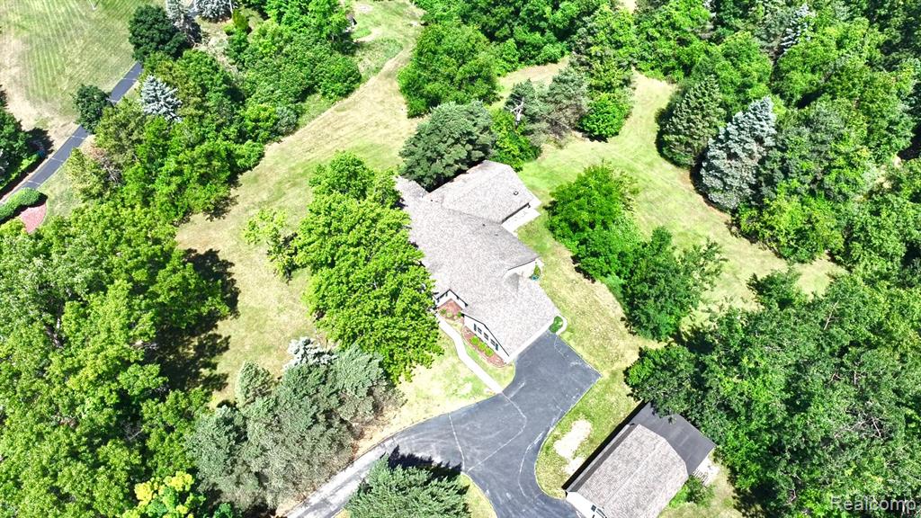 5370 Whipple Lake Road Clarkston, MI 48348 - Photo 43 of 51