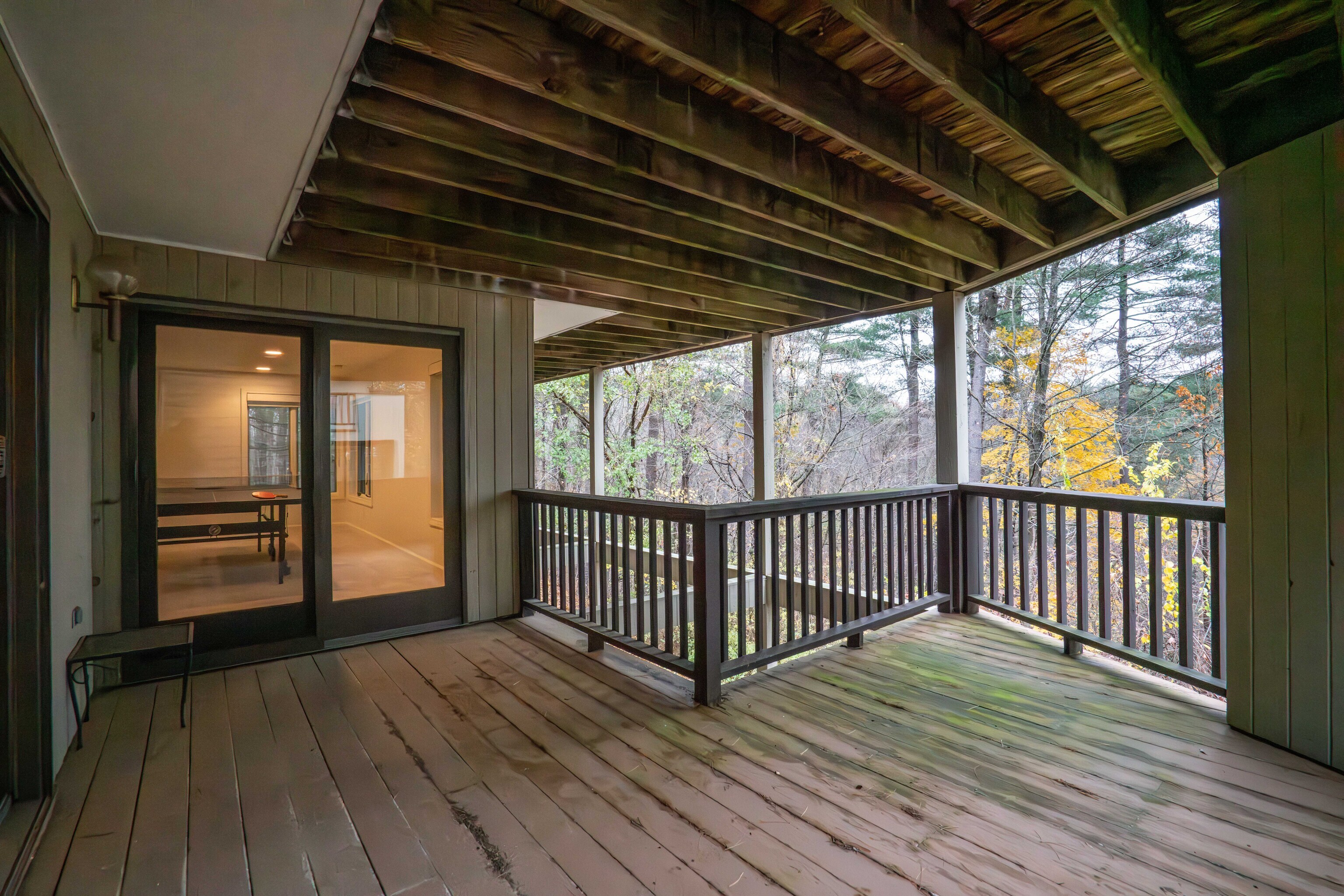 34 Cary Lane, Unit 34 Bloomfield, CT 06002 - Photo 18 of 40 a view of porch with wooden floor