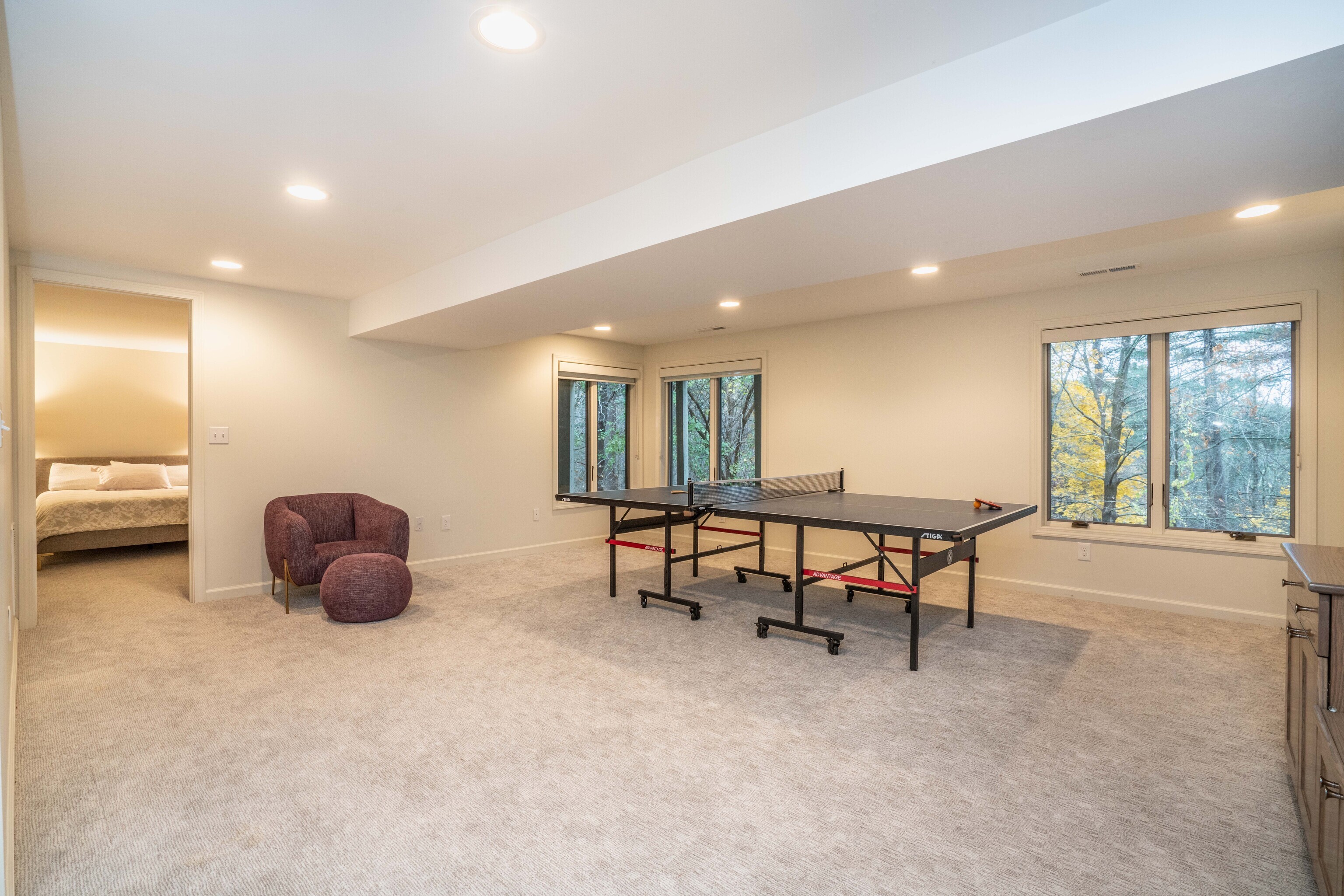 34 Cary Lane, Unit 34 Bloomfield, CT 06002 - Photo 40 of 40 a living room with furniture and a large window