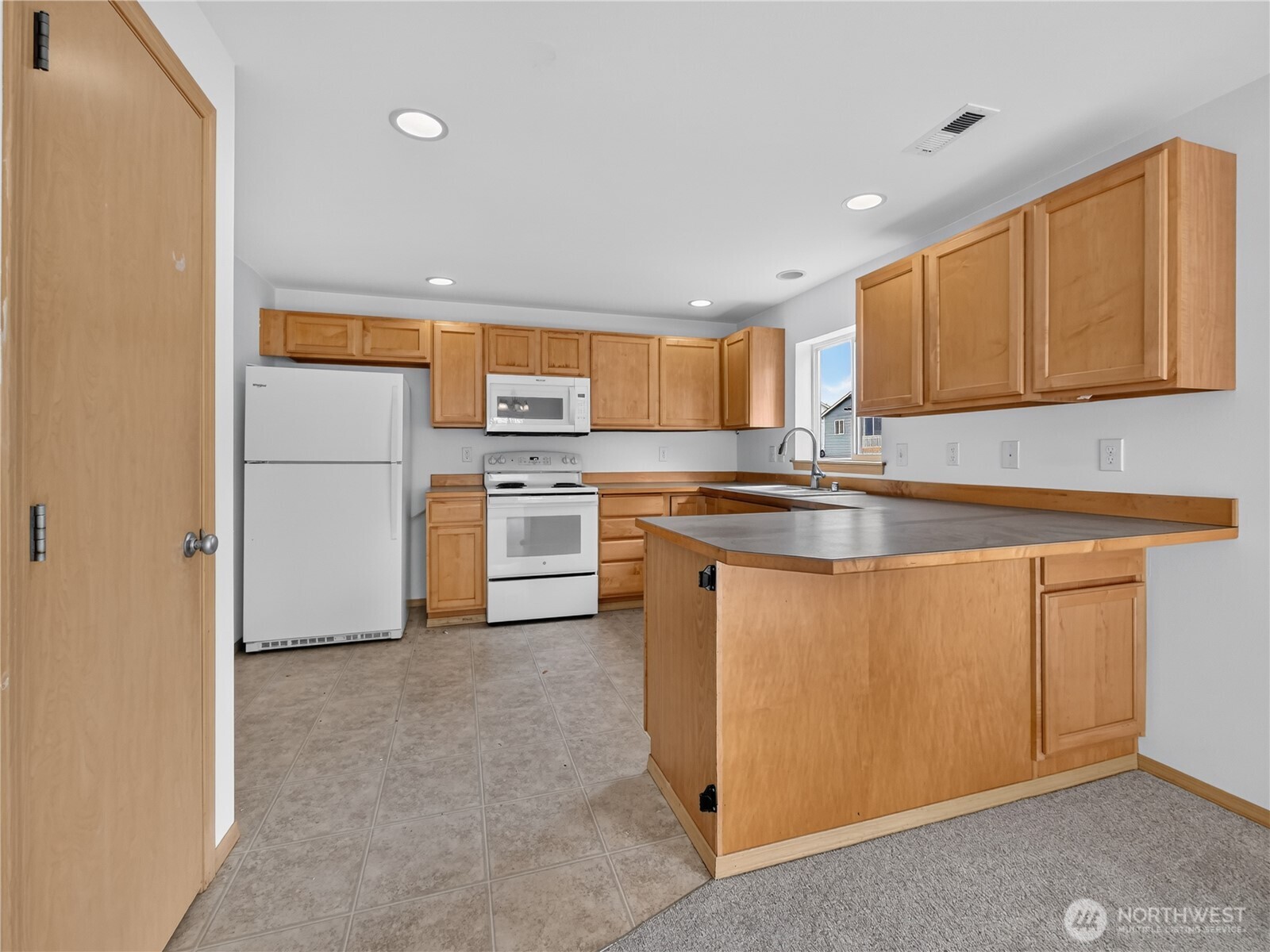 3925 152nd Place Southeast Bothell, WA 98012 - Photo 14 of 30