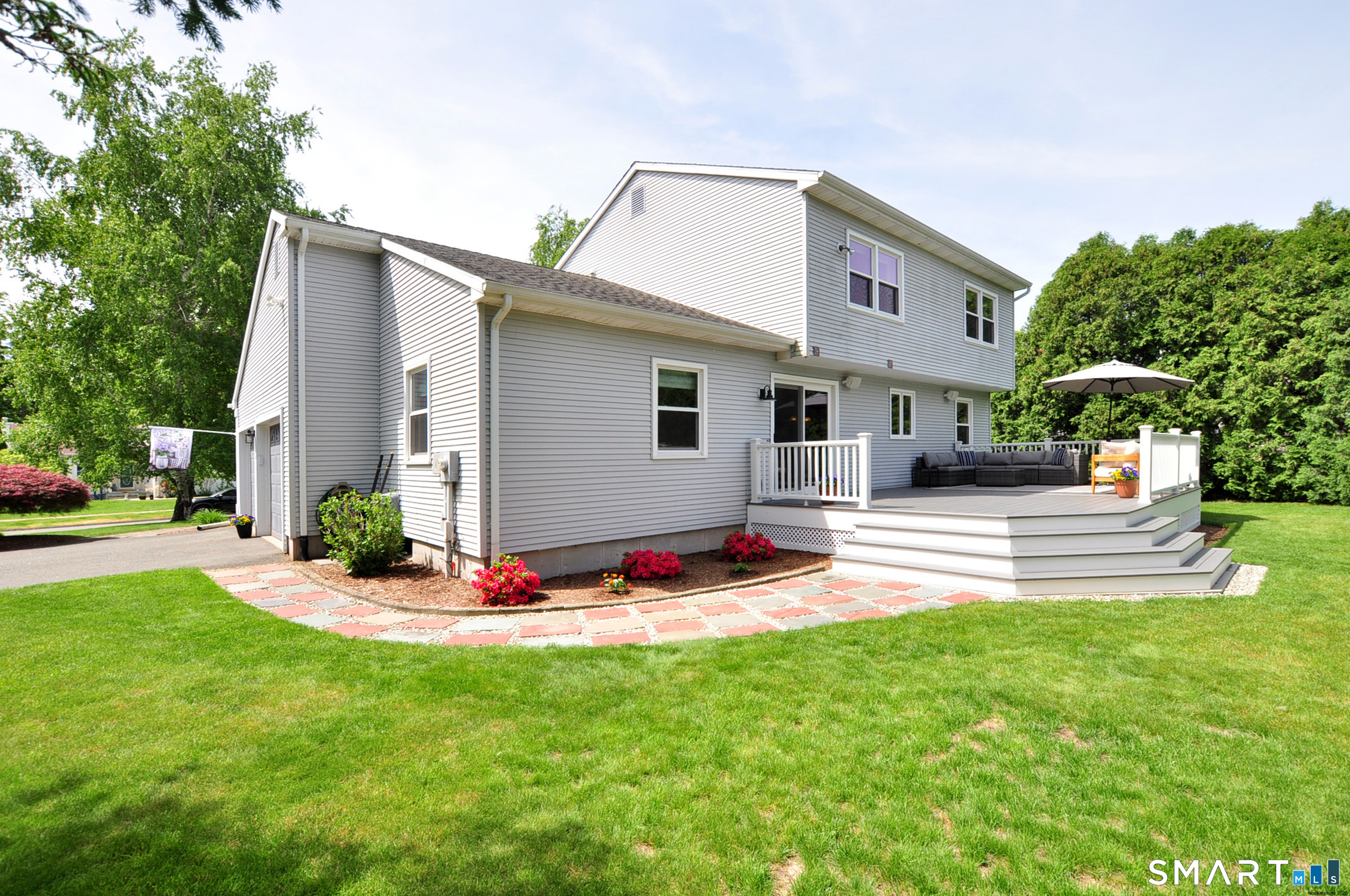 22 Pebblebrook Windsor, CT 06095 - Photo 4 of 36