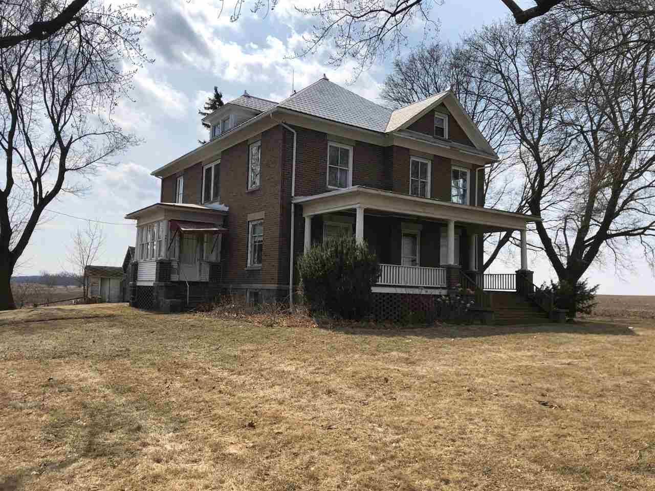659 West Weidman Road Mount Pleasant, MI 48858 - Photo 2 of 22 1870580-1.JPG