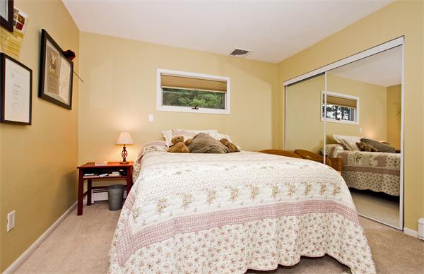 464 South Border Road Winchester, MA 01890 - Photo 10 of 15 Gallery Image 10