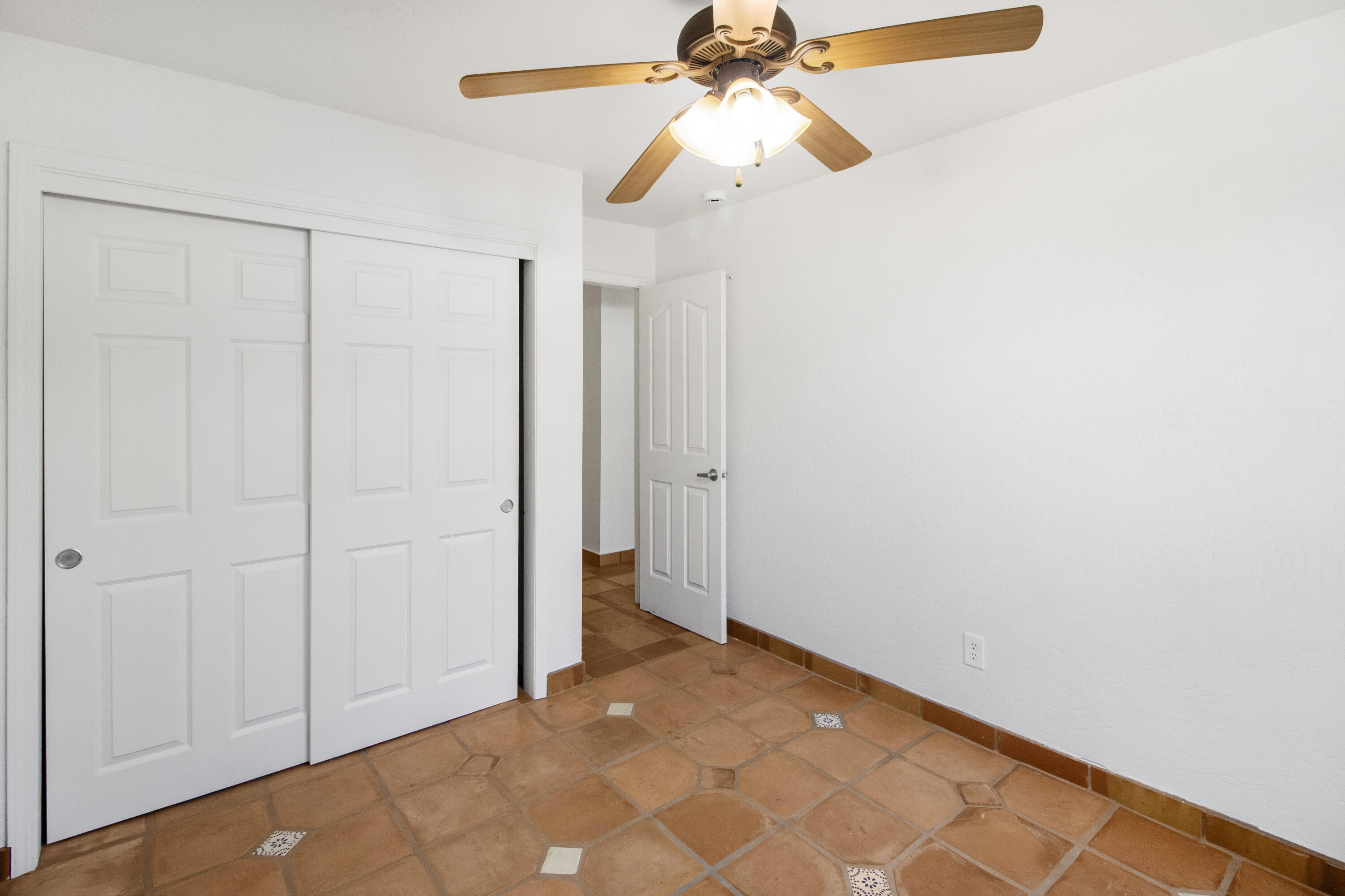 30628 Farr Road Visalia, CA 93291 - Photo 20 of 37 IMG_0128