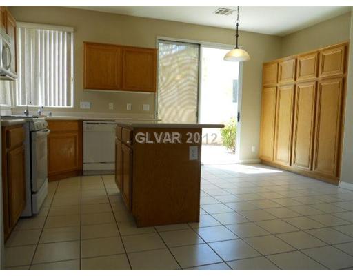 9745 Manheim Lane Las Vegas, NV 89117 - Photo 6 of 16 Kitchen.