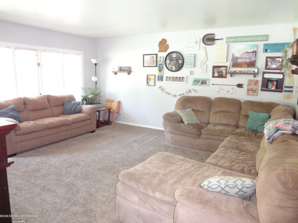 45432 Fairchild Road Macomb, MI 48042 - Photo 3 of 30 31391110-2.JPG