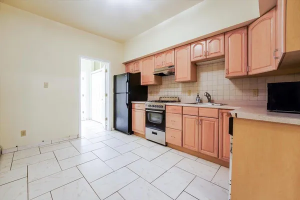 $3,400 | 1020 Park Avenue, Unit 6, Hoboken, NJ 07030