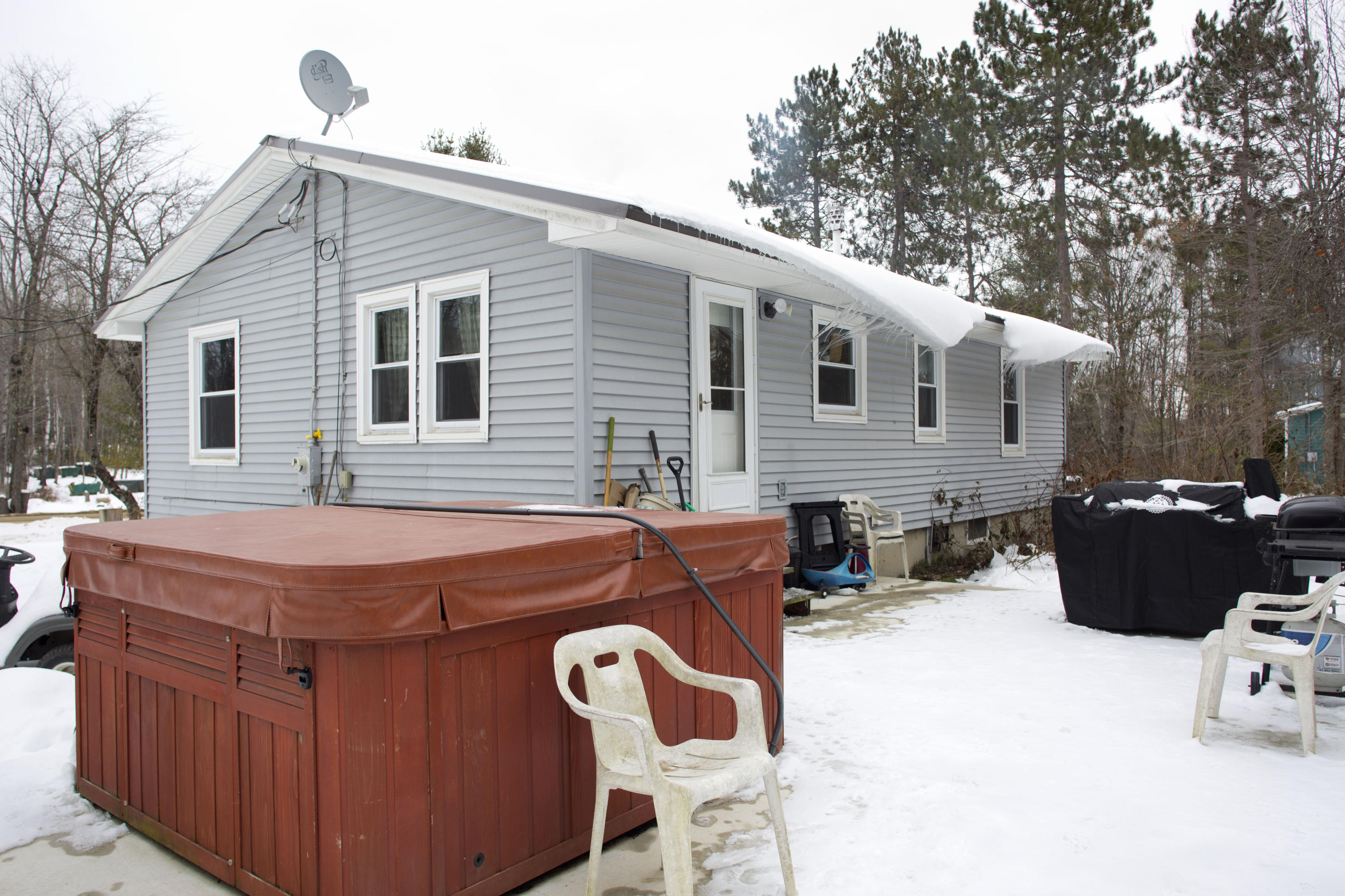 446 Lower Detroit Road Plymouth, ME 04969 - Photo 2 of 26 Reat Exterior View