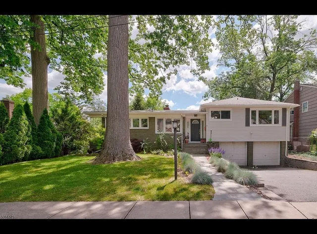 $4,500 | 4 Undercliff Terrace, West Orange, NJ 07052