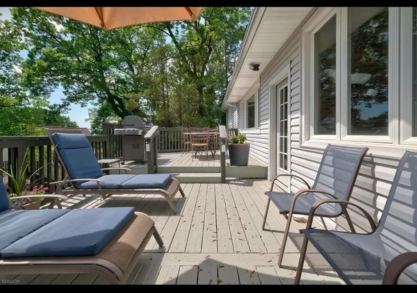 $4,800 | 4 Undercliff Terrace, West Orange, NJ 07052