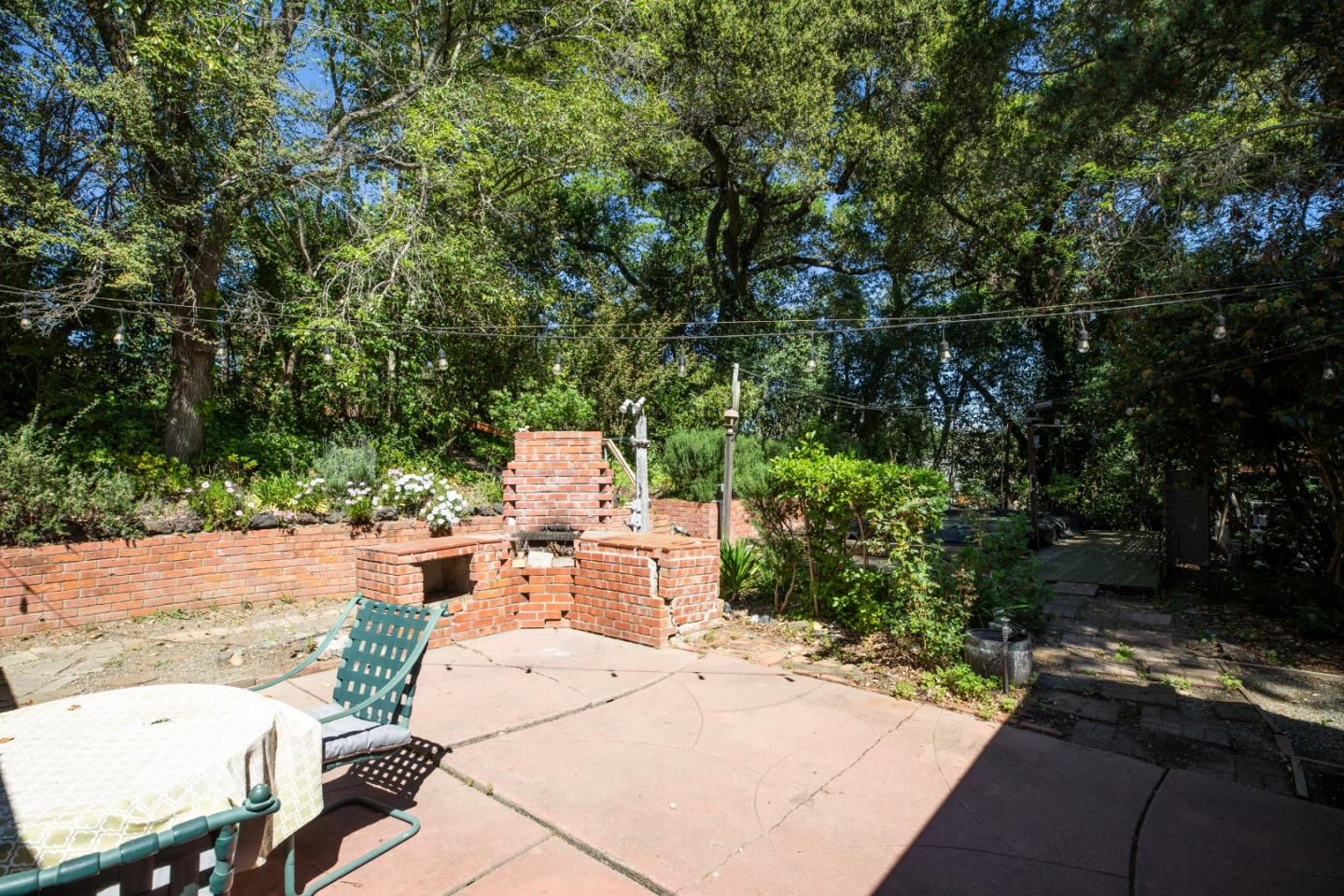 391 Mountain Home Road Woodside, CA 94062 - Photo 12 of 35