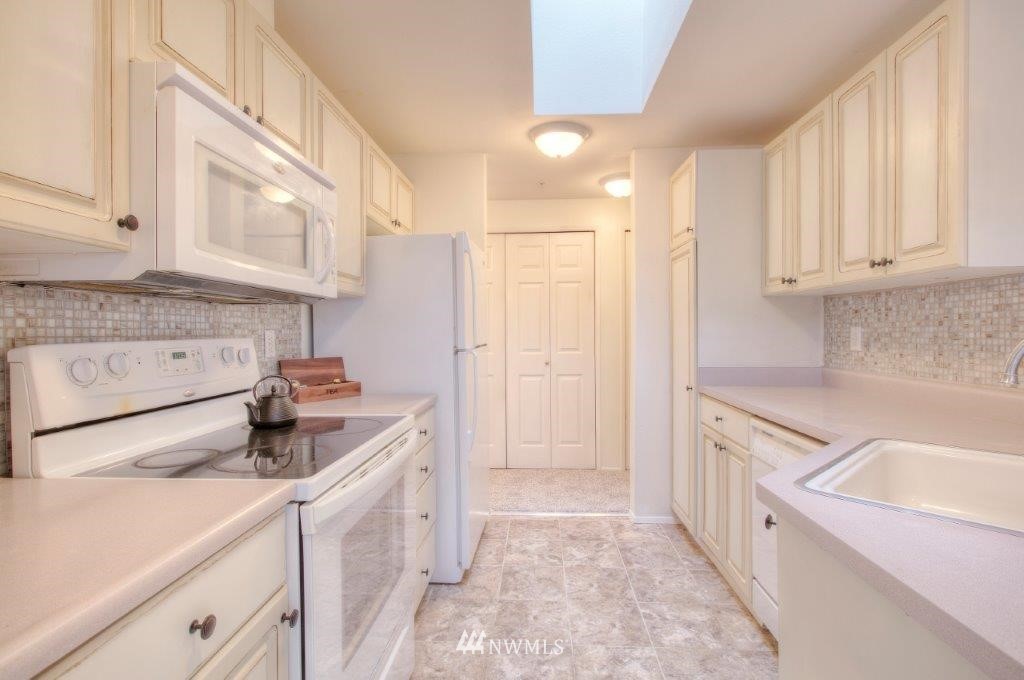 10824 Southeast 170th Street, Unit B308 Renton, WA 98055 - Photo 7 of 14 Gallery Image 7