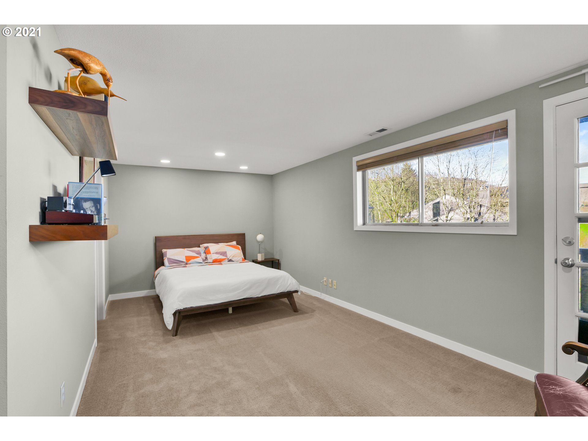 1023 Southwest Rivington Drive Portland, OR 97201 - Photo 20 of 30 Gallery Image 20