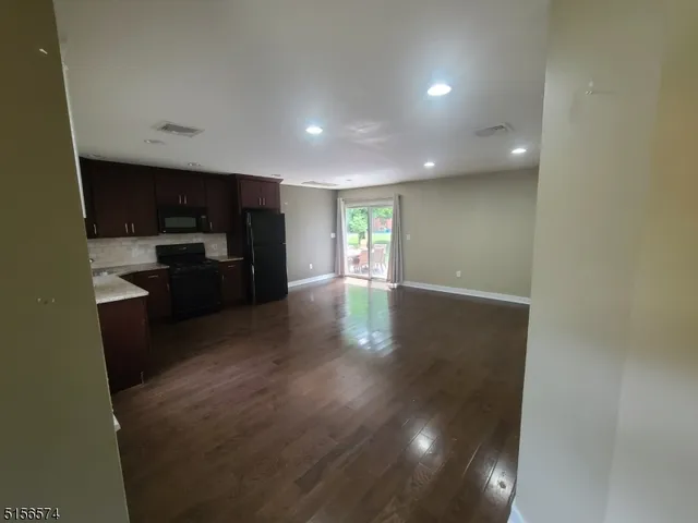 $2,500 | 126 Mack Street, Wayne, NJ 07470