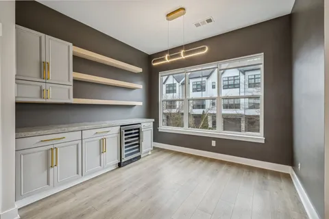 $574,999 | 170 Stonecrest Drive, Nashville, TN 37209