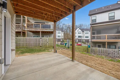 $574,999 | 170 Stonecrest Drive, Nashville, TN 37209