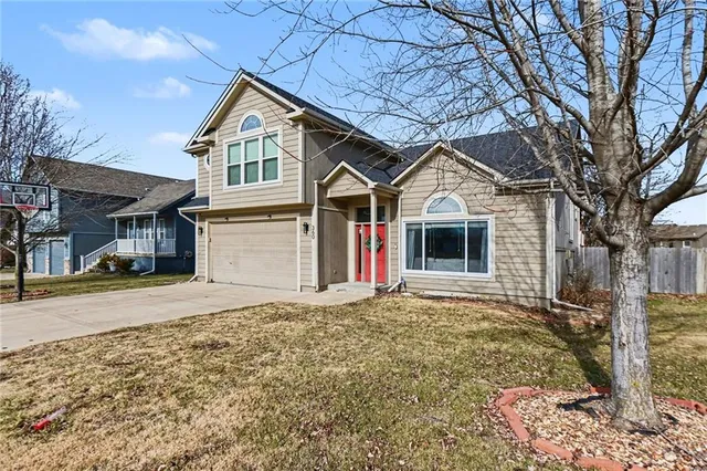 $379,000 | 360 West Madison Street, Gardner, KS 66030