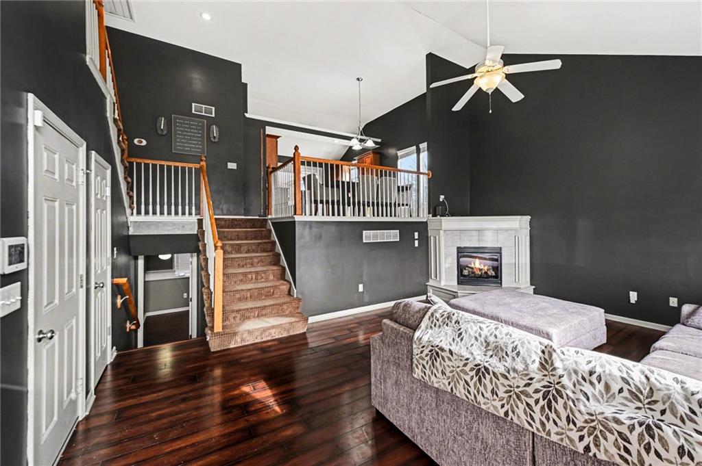 360 West Madison Street Gardner, KS 66030 - Photo 8 of 31